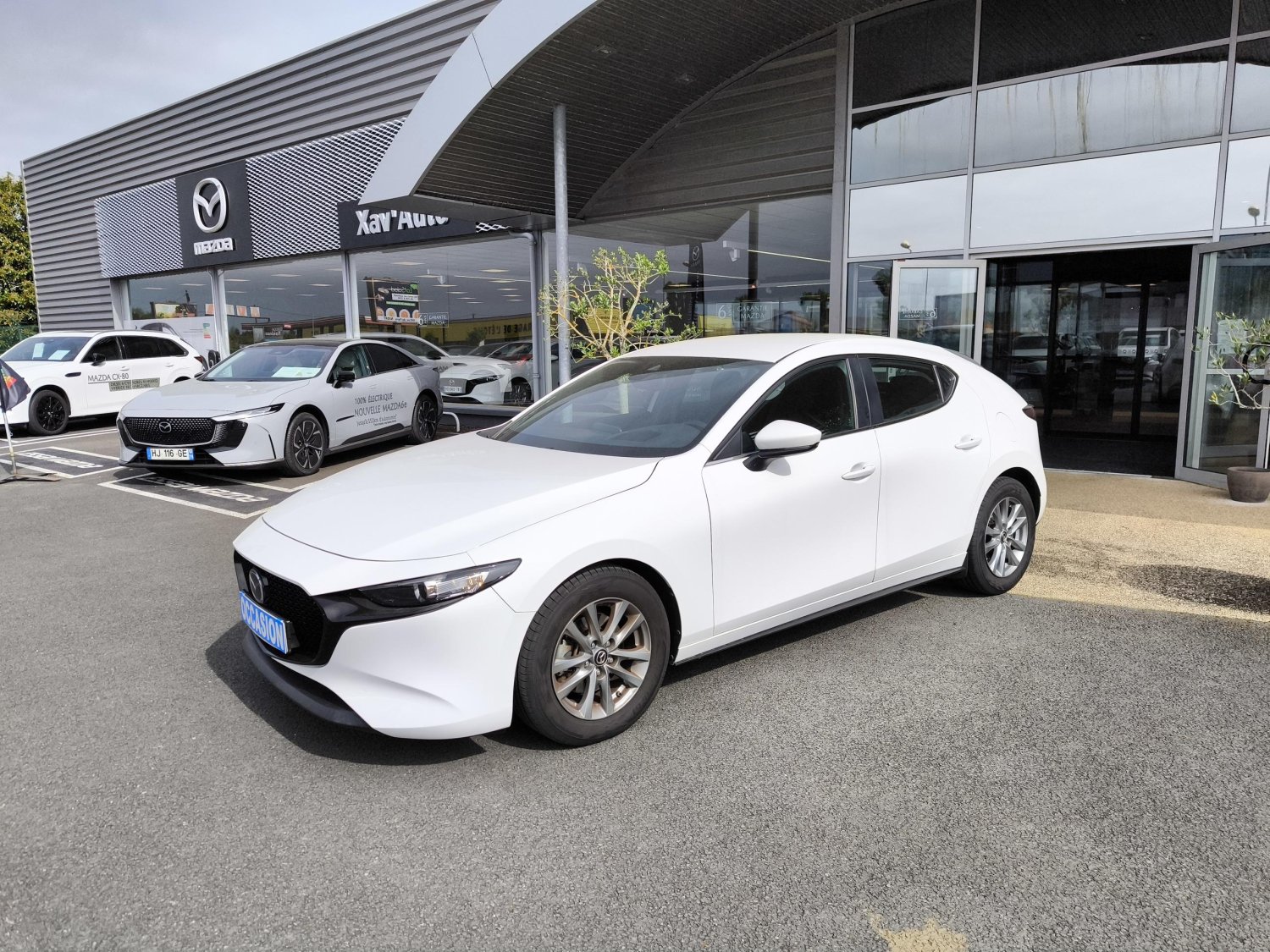 En savoir plus sur MAZDA3